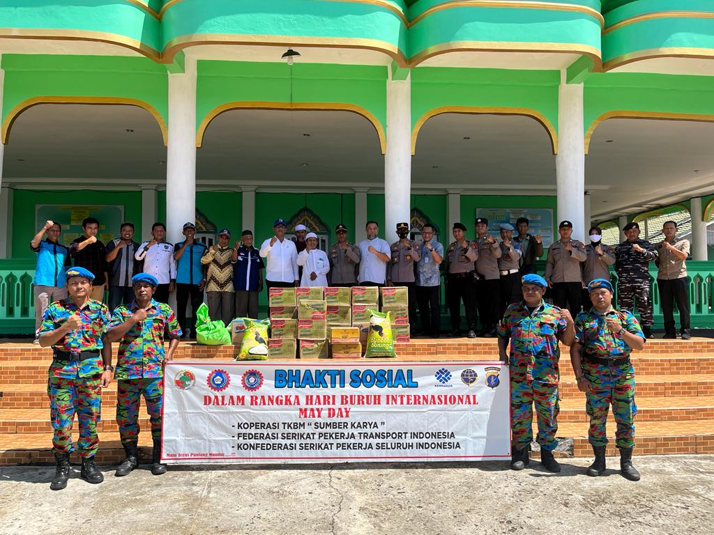 Buruh dan Sejumlah Serikat Pekerja di Paser Gelar Baksos pada Peringatan May Day