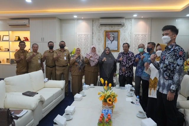 Wakil Bupati Masitah Menerima Tim BPK RI Terkait Audit BLT-DD