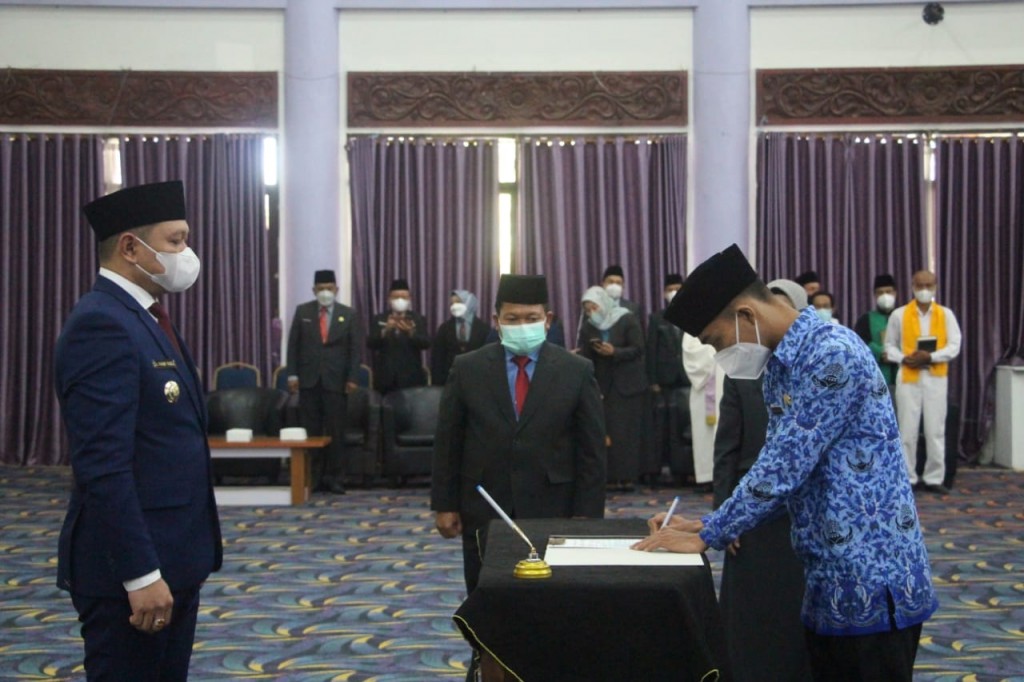 Ambil Sumpah dan Janji 150 PNS, Bupati Paser Minta Disiplin Bekerja