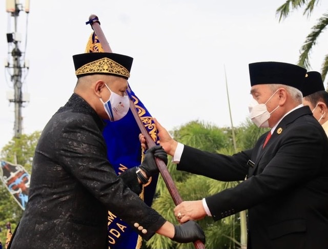 Paser Ungguli 8 Kabupaten/Kota Raih Panji Pembangunan